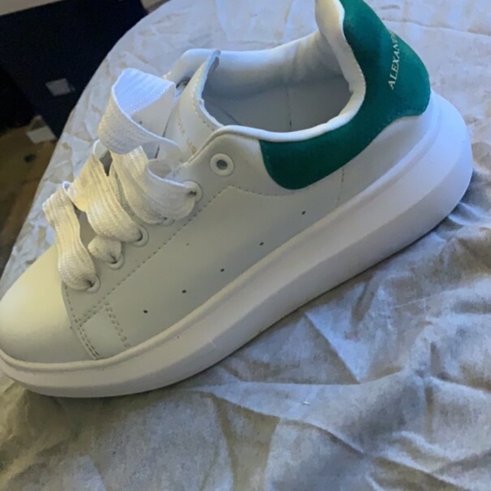 Alexander mcqueens NEW